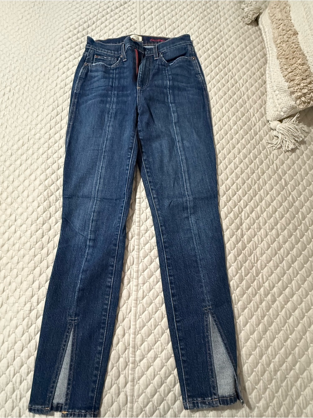 Alice + Olivia Dark Blue Split-Hem Straight-Leg Jeans size 26 excellent